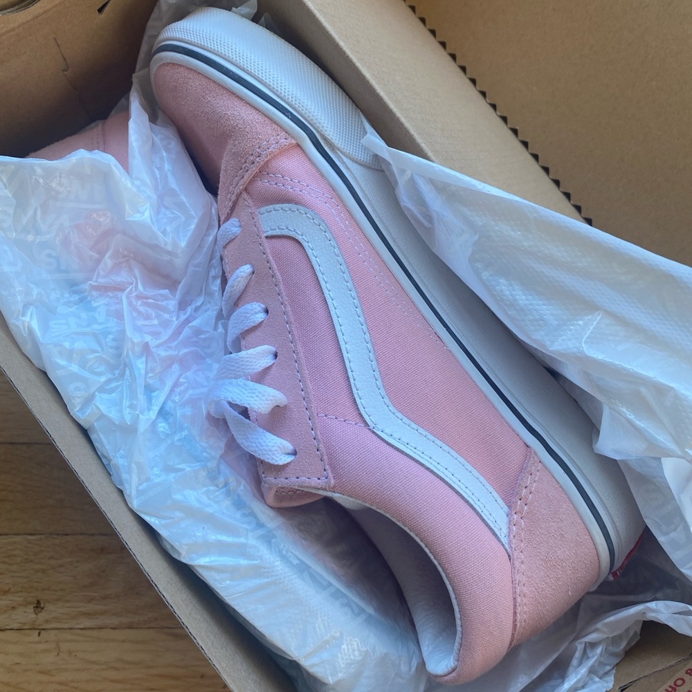 Vans Pink Suede Skate Shoes Size Youth 5.5 EUC